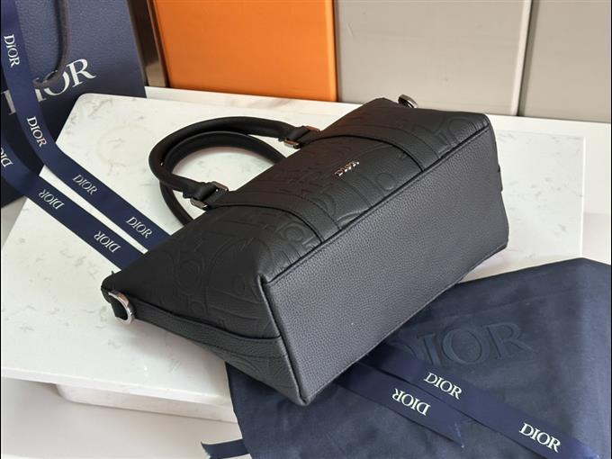 2025228Y 600P203146208